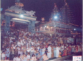 Thousands of devotees perform aarti on the banks of Mother Ganga during the 3 day Jayanti Celebrations