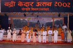 Pujya Swamiji with Shri B.S. Koshyariji, former Chief Minister Uttranchal, Shri Ajat Bhattji, former Health Minister, Shri Narendra S. Bhandariji, Education Minister, Shri NN Persad, Tourism Secretary and Shri Prakash Pant, former speaker for Vidhan Sabha