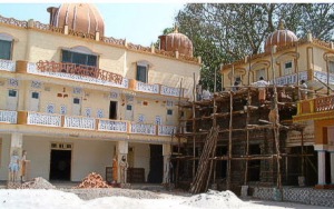 construction of the new mandir at Parmarth Niketan